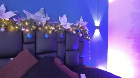 daneska online show from December 22, 8:01 pm