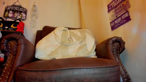 danidollxxx online show from September 12, 4:02 am