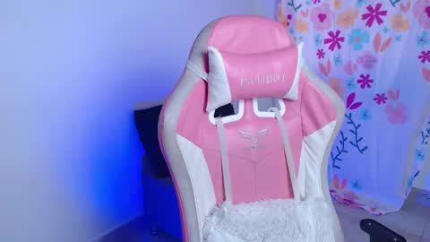 DANIELA online show from February 25, 8:40 pm