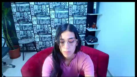 danielamonroe online show from February 18, 9:47 pm