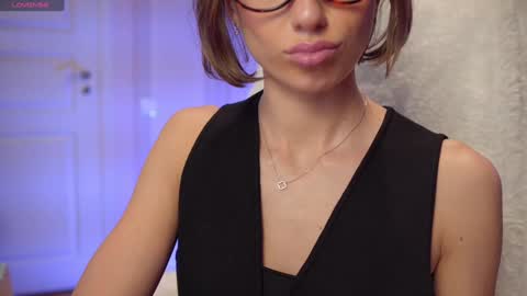 Danielle online show from January 11, 12:50 pm