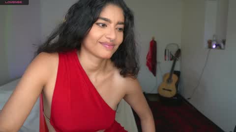 danalle .. online show from December 5, 9:39 pm