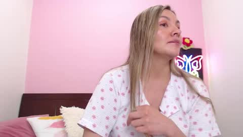 K A R O L online show from March 10, 1:01 am