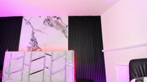 Dani Phonenix online show from September 25, 3:44 pm