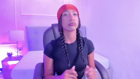 danna_palmeth online show from October 14, 8:11 pm