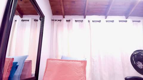 Danna Berlin  online show from February 7, 7:17 pm