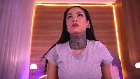 Danna Berlin  online show from February 20, 7:15 pm