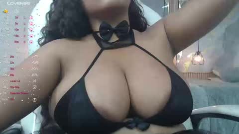 danna online show from October 31, 10:03 pm