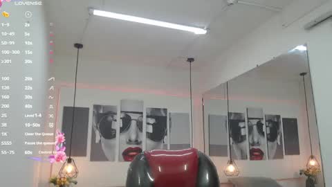 danna online show from February 7, 10:30 pm