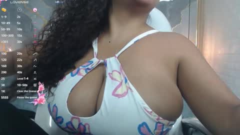 danna online show from November 26, 8:21 pm