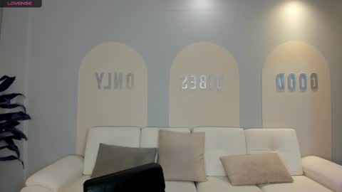 Danna Cruz  online show from March 2, 10:26 am