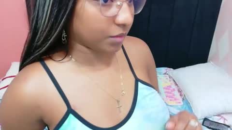 Danna  online show from February 21, 4:08 pm