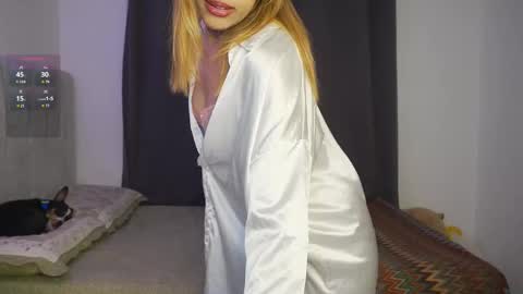    online show from March 5, 9:17 pm