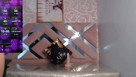 Daphe online show from September 16, 5:32 pm