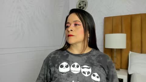 Daphne online show from February 21, 2:06 am