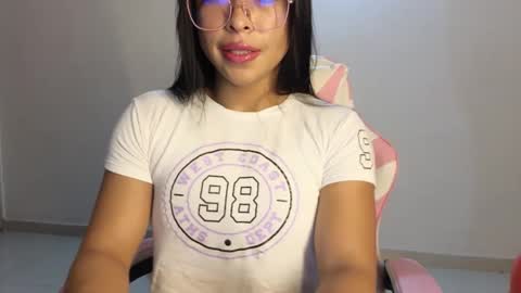 daphne_grayy online show from March 26, 12:24 am