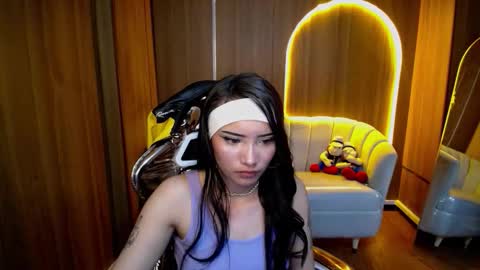 daphne_nicole_b online show from March 16, 12:42 pm