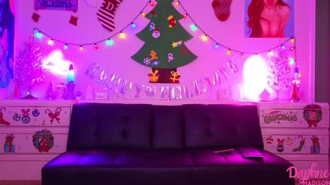Daphne Madison online show from December 19, 9:06 pm