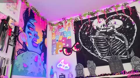 Daphne Madison online show from October 3, 5:51 pm