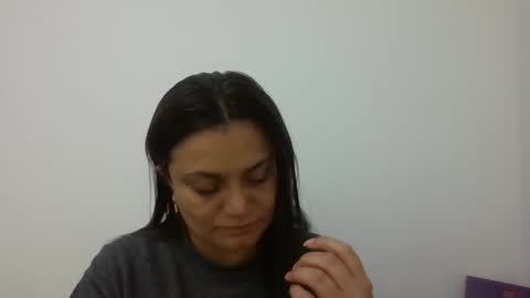 dapnne online show from February 15, 4:12 pm