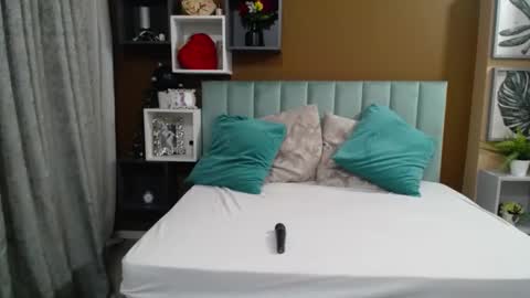 DarcyeJane online show from January 7, 9:29 pm