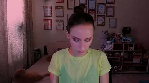 Darcy Siren online show from February 6, 9:22 am