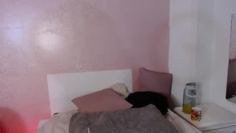 dark_flama online show from March 10, 2:15 am