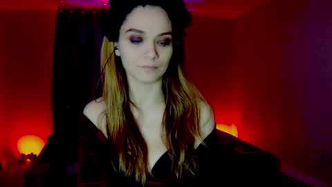 roseredgoddess online show from January 21, 3:48 am