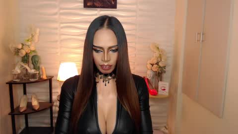 HAPPY BIRTHDAY MISTRESS MADRIANA online show from December 18, 10:08 am