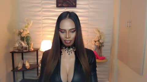 HAPPY BIRTHDAY MISTRESS MADRIANA online show from December 3, 4:28 pm