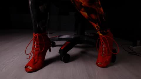 darkspark_ online show from November 6, 11:49 am