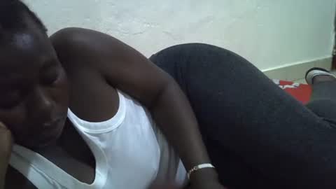 darling_ella online show from April 9, 8:09 am