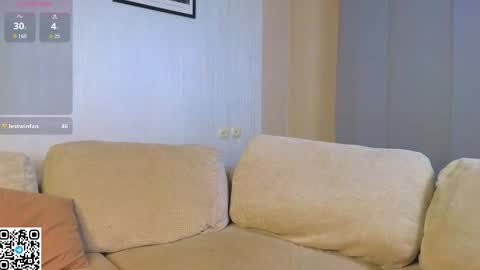 DarslyCat online show from October 22, 5:29 pm