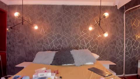 DAWA ANGELS online show from September 24, 6:01 am