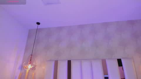 dea_athenea online show from September 15, 8:05 pm