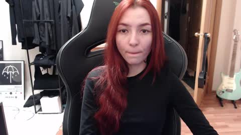 freak online show from December 13, 9:09 pm