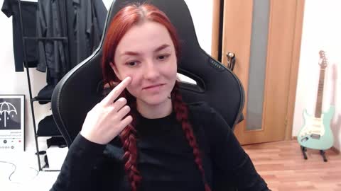 freak online show from December 10, 11:08 pm