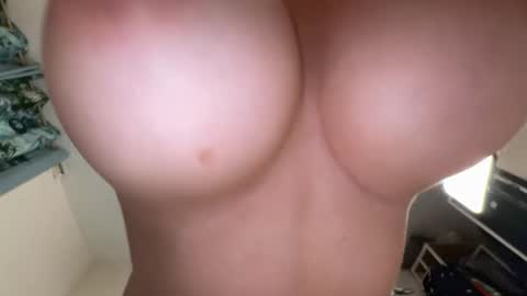 DEAF Zoe and NaughtiestGal Misty online show from February 10, 8:23 pm