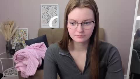 Jessica online show from October 17, 9:34 am