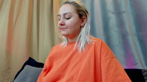 Debbie Mon Tue Fri Sun Sat GMT 3 1000am - 0400pm  online show from December 12, 4:10 pm