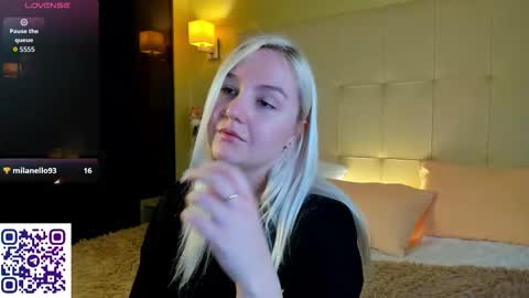 Debbie Mon Tue Fri Sun Sat GMT 3 1000am - 0400pm  online show from March 21, 6:02 pm