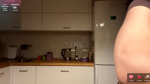 Hello My name is Sarah im new model here and little but shy. online show from February 19, 4:39 pm