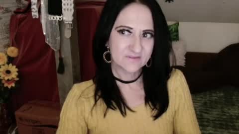 DebraMilf online show from February 27, 3:04 am