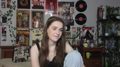 Annie online show from November 5, 8:25 pm