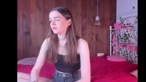 Annie online show from November 7, 6:35 pm