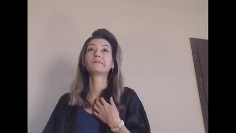 Deelightfull online show from February 18, 9:32 am