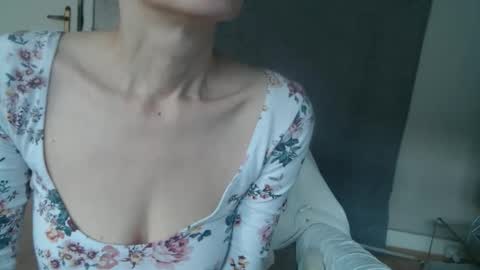 KamiDevi online show from October 21, 2:43 pm