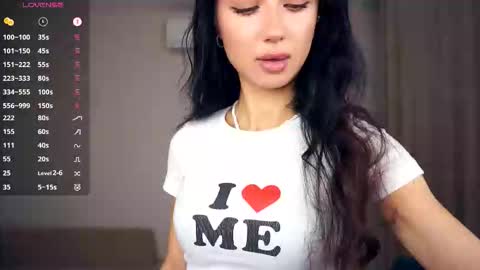 Hello everyone Im Tessa Make yourself comfortable. Were going to have fun together  online show from September 21, 7:40 am