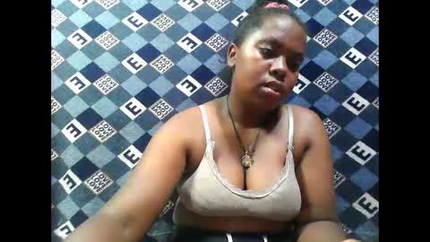 deliah712909 online show from November 6, 10:21 am