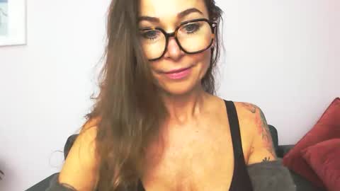 delilah_sweet online show from September 22, 2:59 pm